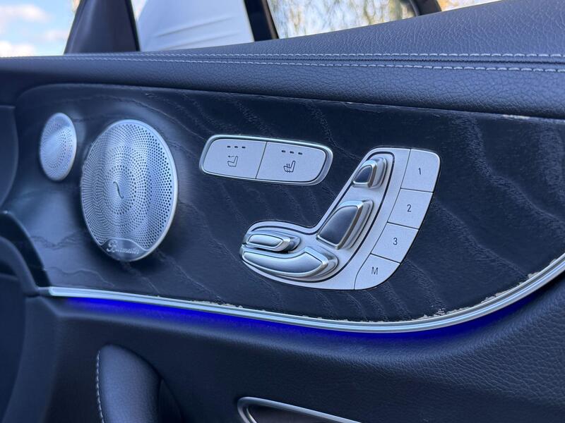 Mercedes-Benz E Class view 9