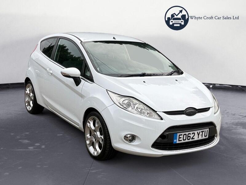 Ford Fiesta — photo 1