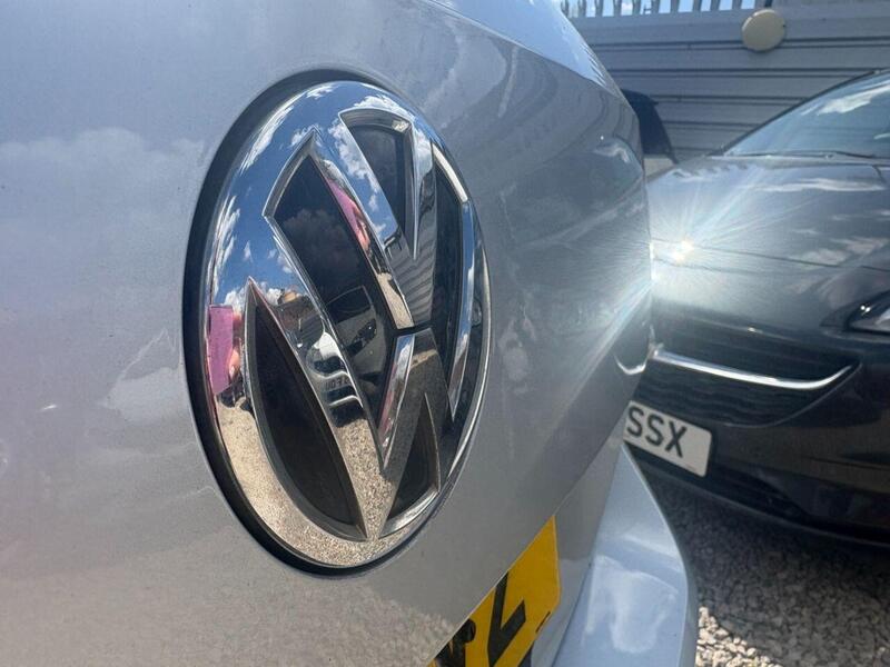 Volkswagen Passat view 7