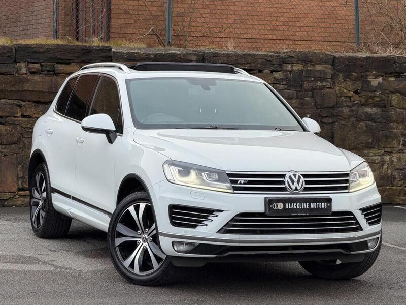 2015 Volkswagen Touareg in White for sale