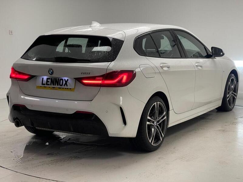 BMW 1 Series view 6