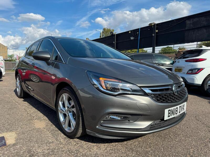 Vauxhall Astra main image