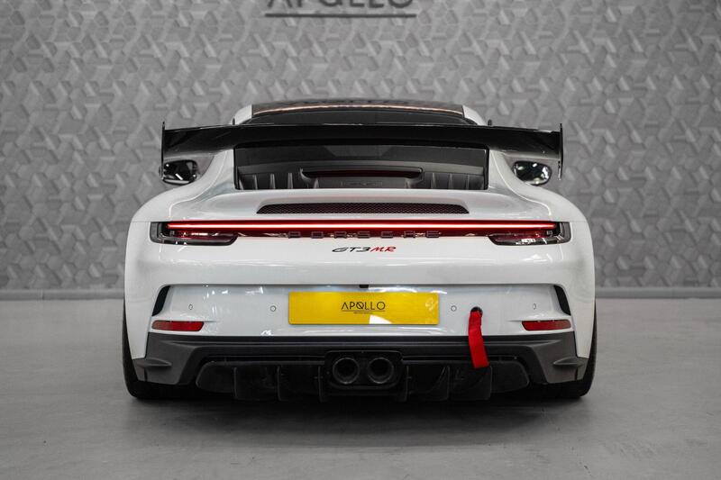 Porsche 911 view 4