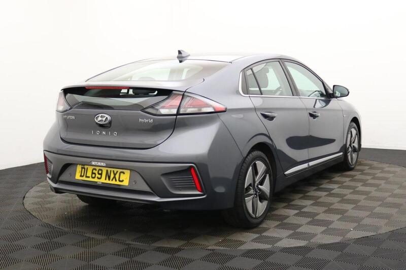 Hyundai Ioniq view 4
