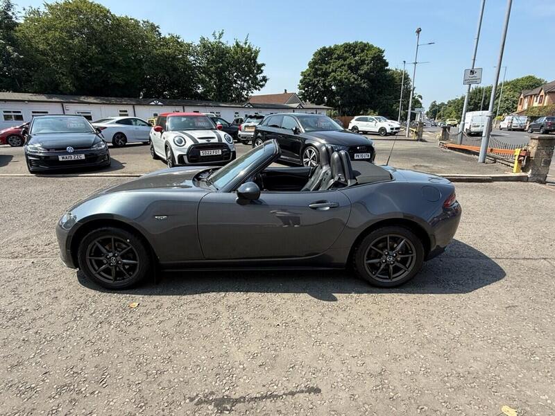 Mazda MX-5 view 7
