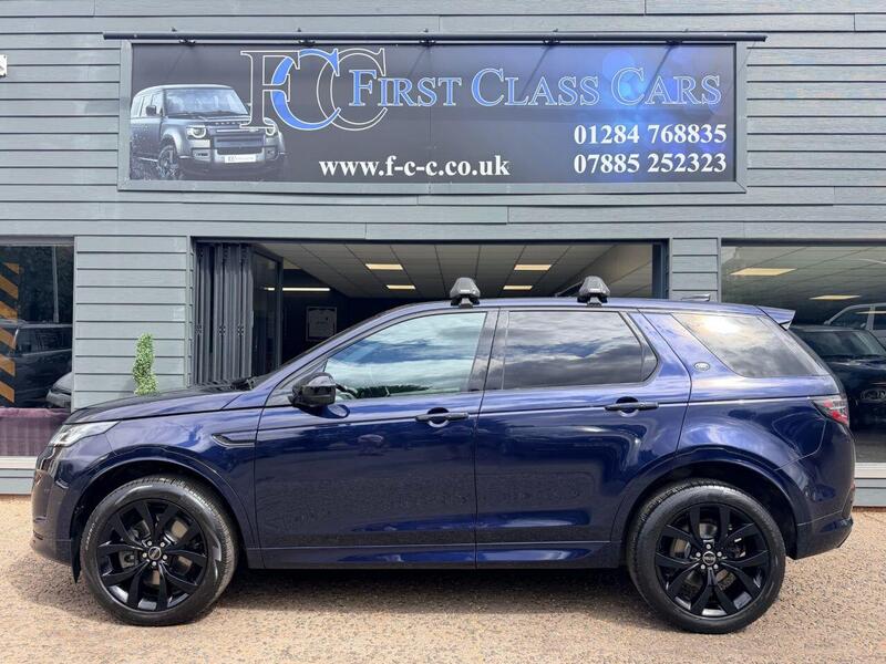 Land Rover Discovery Sport view 3