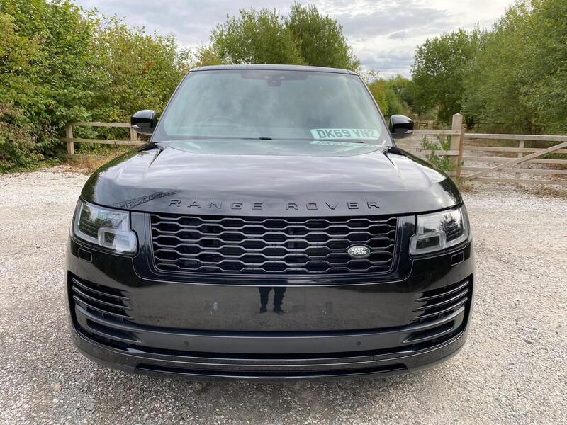 Land Rover Range Rover view 2