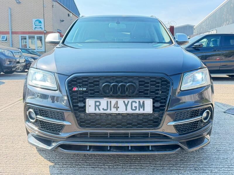 Audi Audi SQ5 view 2