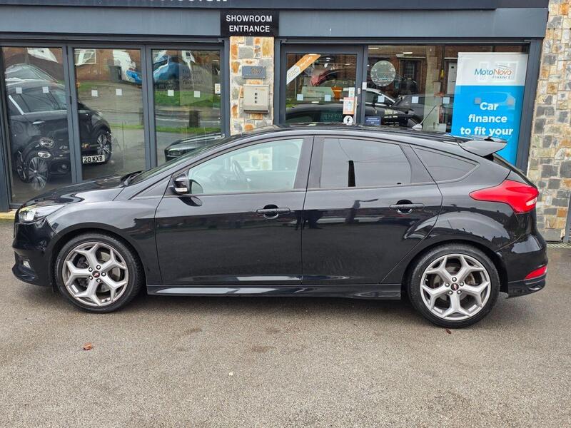 Ford Focus view 4