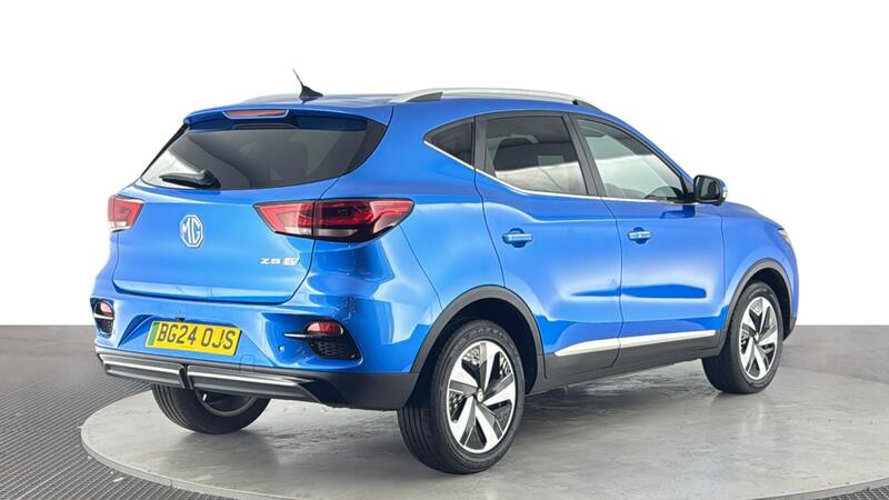 MG ZS view 4