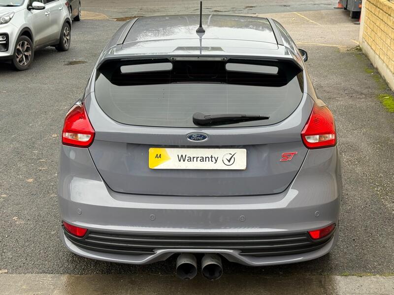 Ford Focus view 4