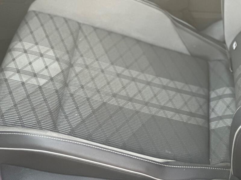 Volkswagen Golf view 37