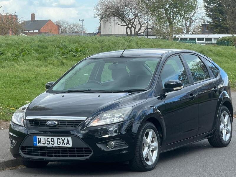 Ford Focus view 2