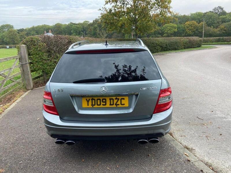 Mercedes-Benz C Class view 3