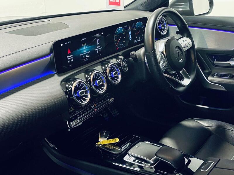 Mercedes-Benz Mercedes-Benz CLA view 6