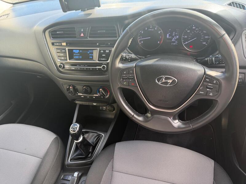Hyundai i20 view 2