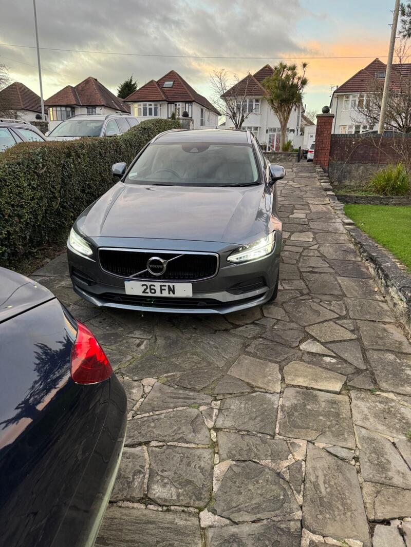 Volvo V90 — photo 1