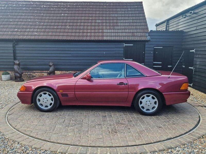 Mercedes-Benz 190 view 6