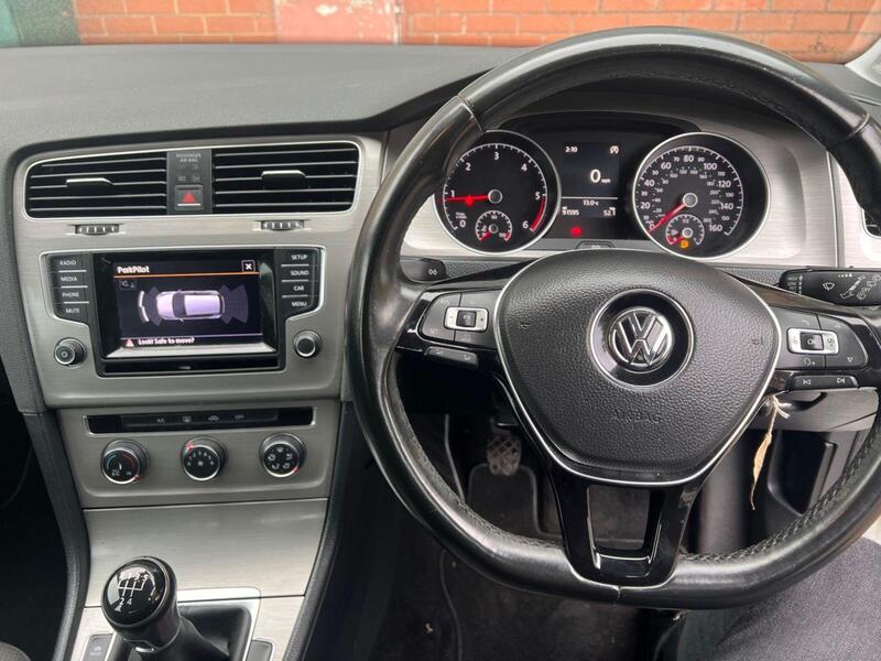 Volkswagen Golf view 19