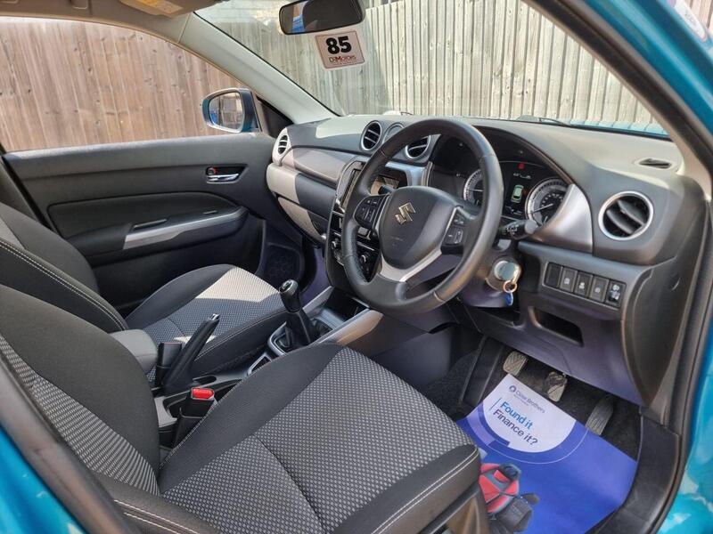 Suzuki Vitara view 2