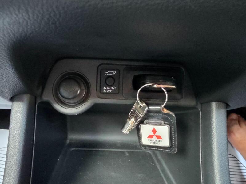 Mitsubishi Outlander 2.0h 12kWh GX4h CVT 4WD Euro 5 (s/s) 5dr thumbnail 49