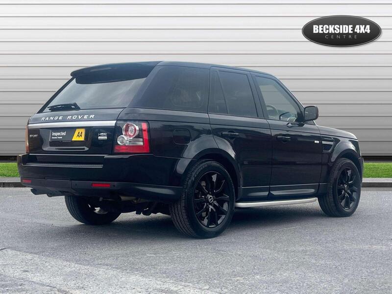 Land Rover Range Rover Sport view 3