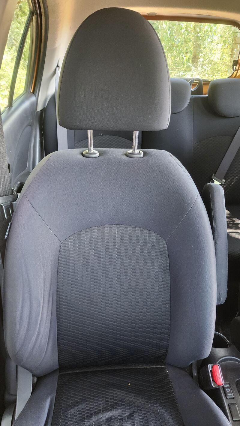 2011 Nissan Micra — photo 31