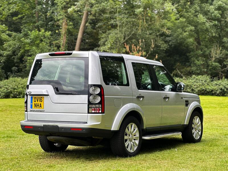 Land Rover Discovery view 8