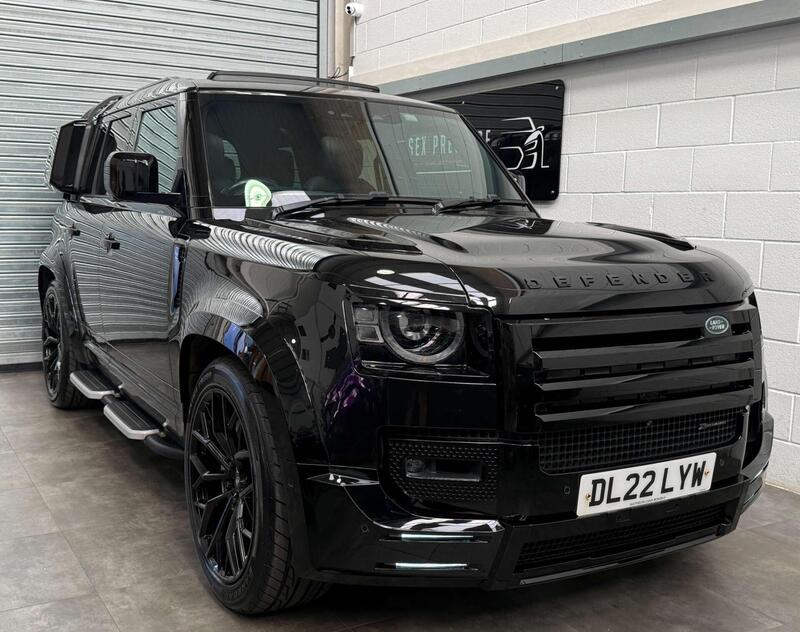 Land Rover Defender 110 main image