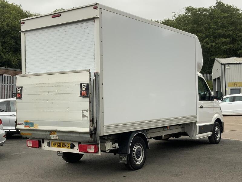 Volkswagen Crafter view 6