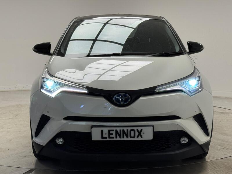 Toyota C-HR view 2