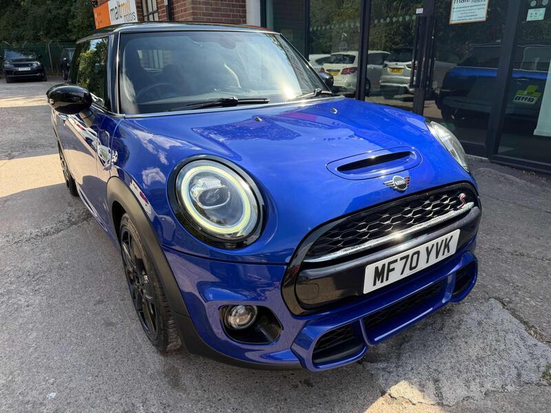 Mini Cooper view 6