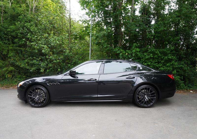 Maserati Quattroporte view 3