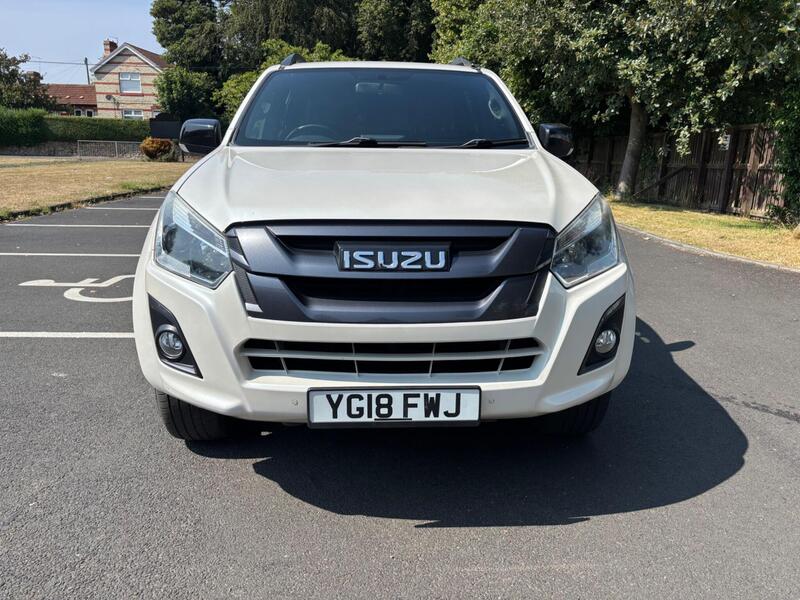 Isuzu D-Max view 2