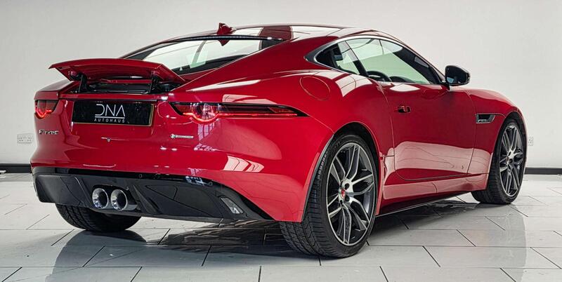 Jaguar F-Type view 3