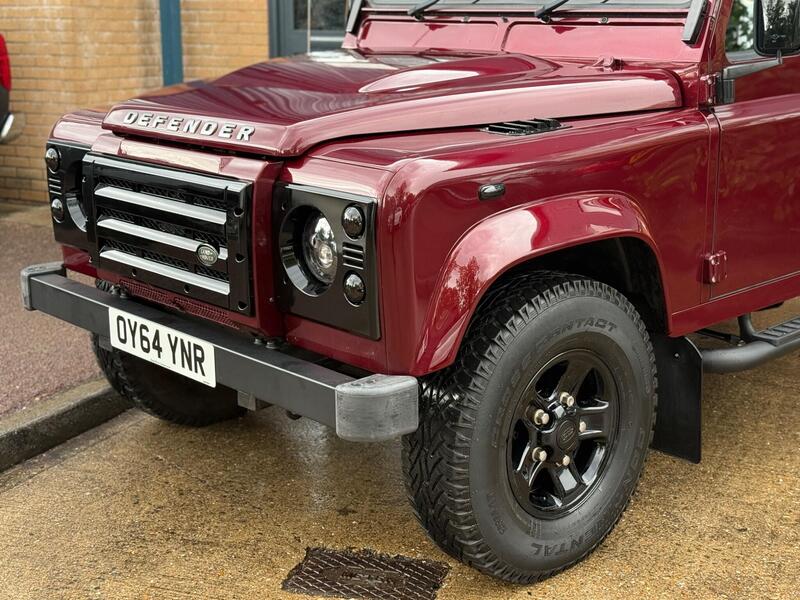 Land Rover Defender view 3