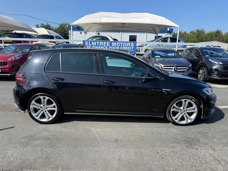 Volkswagen Golf view 4