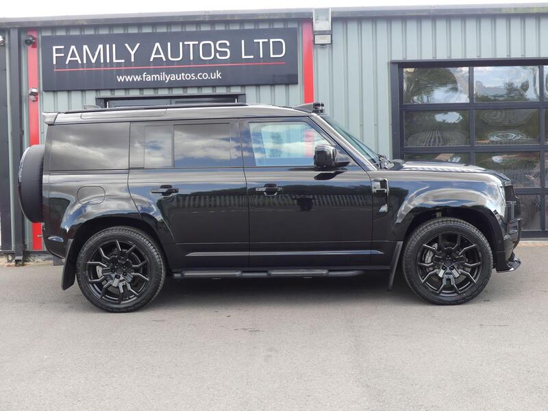 Land Rover Defender view 6