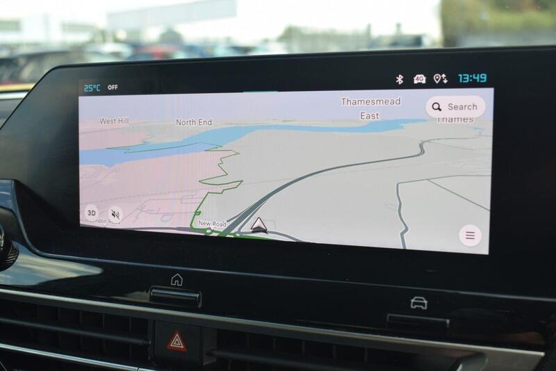 Citroen C4 view 2