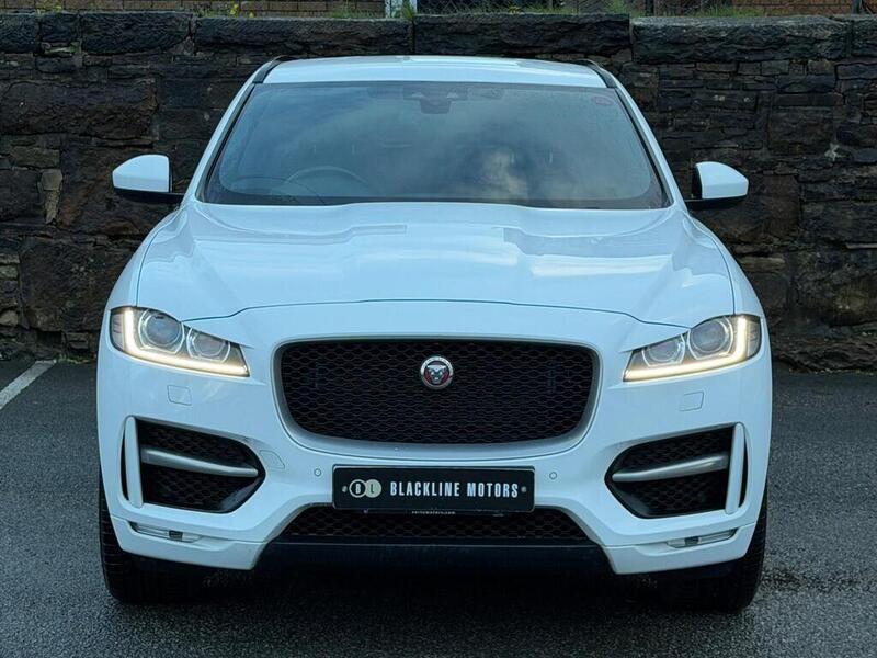 Jaguar F-Pace view 2