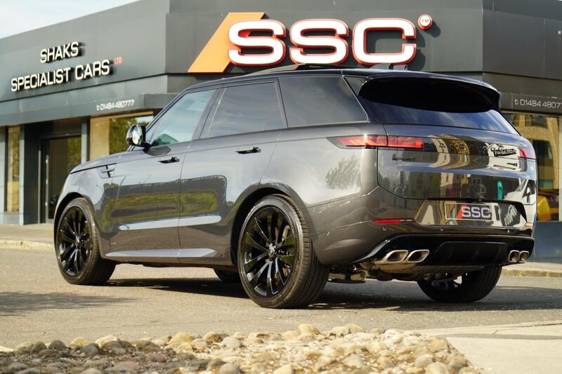 Land Rover Range Rover Sport view 2