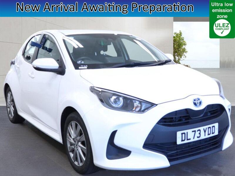 Toyota Yaris main image