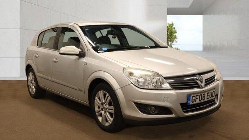 Vauxhall Astra main image