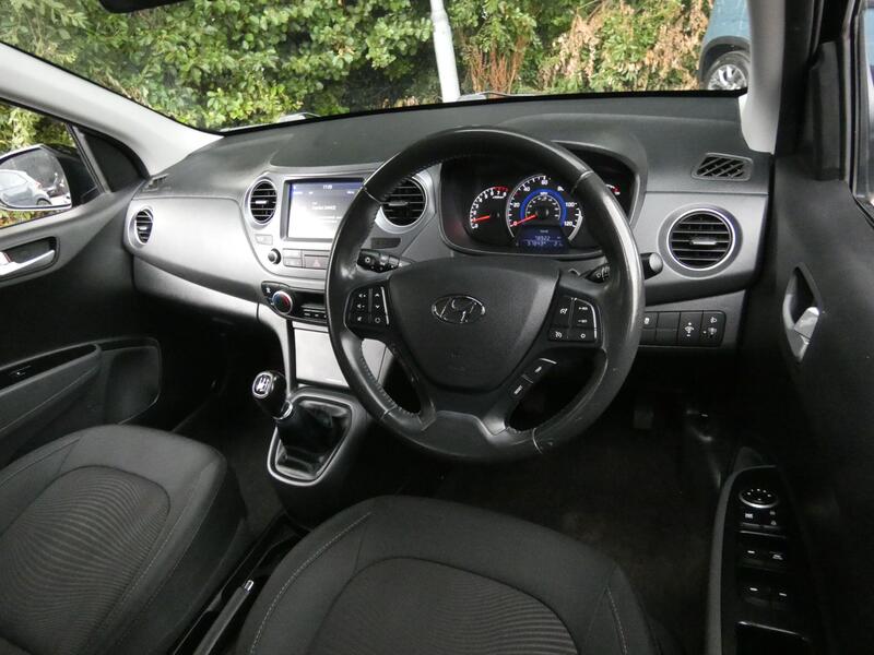 Hyundai I10 view 2