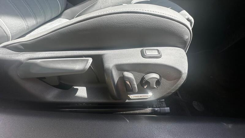 2025 Volkswagen Passat — photo 15