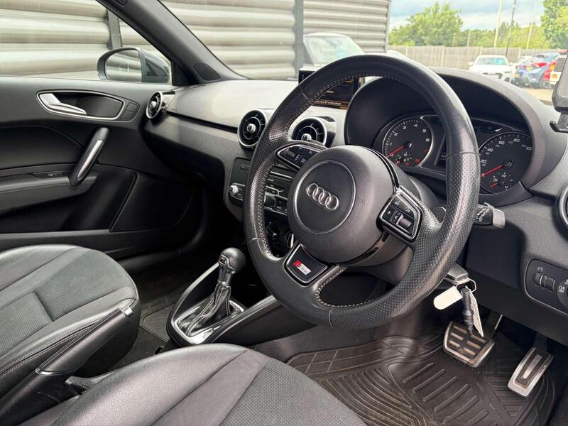 Audi A1 view 6