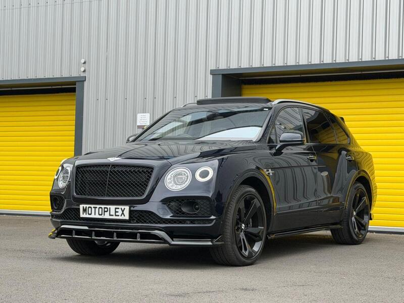 Bentley Bentayga view 5