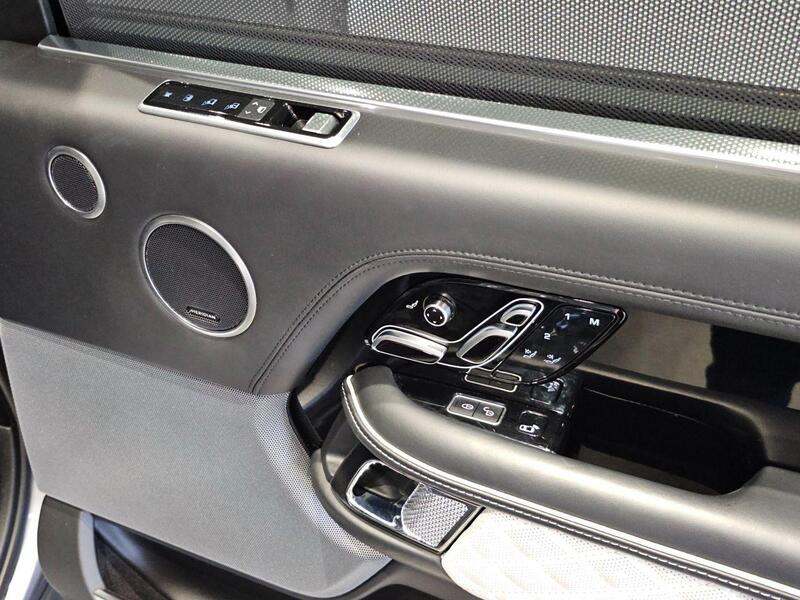 Land Rover Range Rover view 85