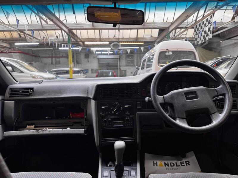 Volvo 850 view 4