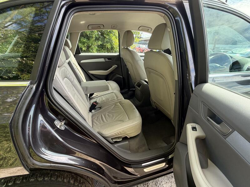 2011 Audi Q5 — photo 12